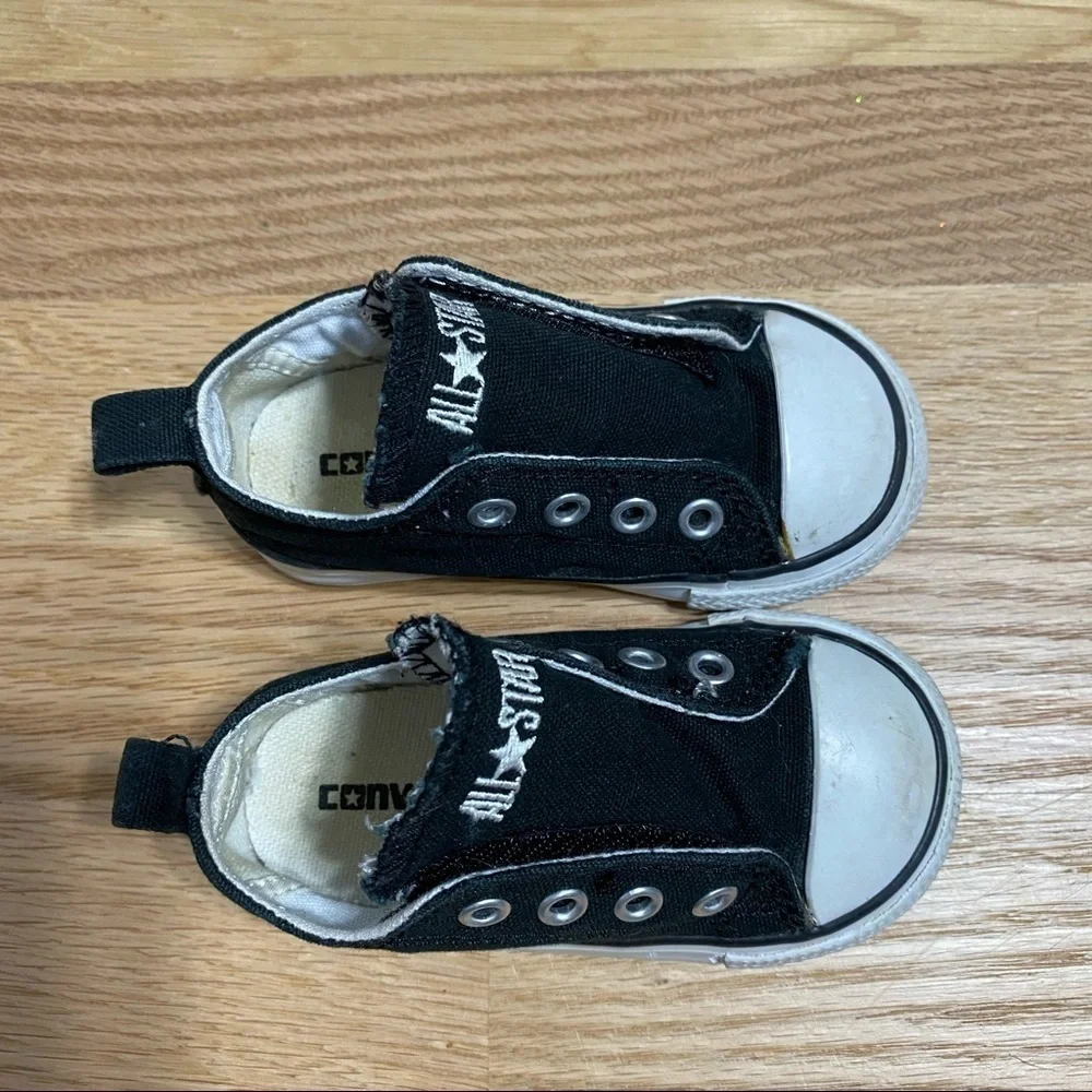 Converse Velcro Black Sneakers Sz 5 Baby Boy Girl Shoes